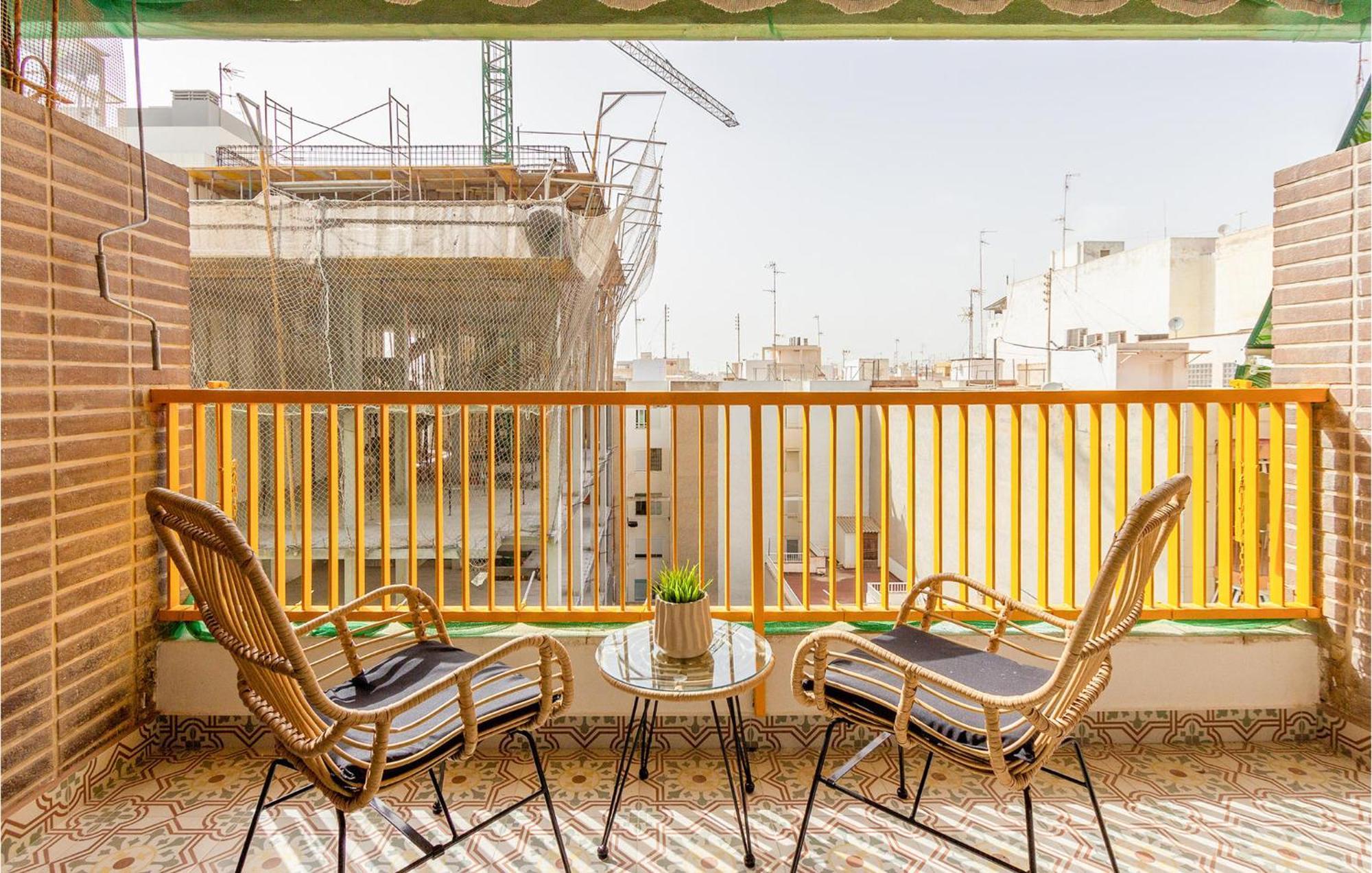 Lovely Apartment In Santa Pola With Kitchen Екстер'єр фото