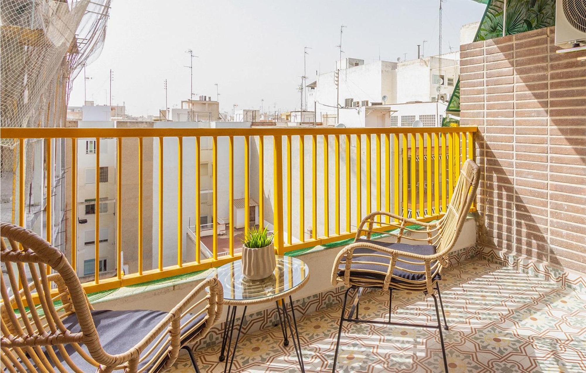 Lovely Apartment In Santa Pola With Kitchen Екстер'єр фото